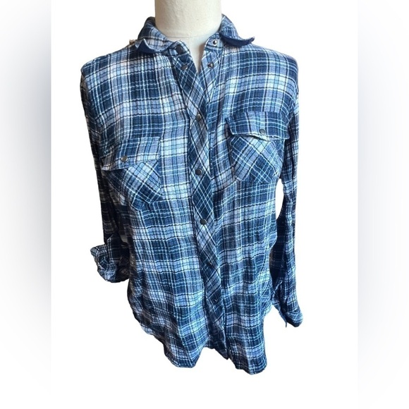 KUT from the Kloth size S Flannel button up - Picture 1 of 5